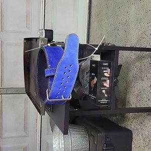 Pioneer cut weightlifting belt approx 45 in